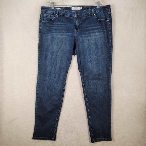 Torrid Dark Blue Denim Rinse Stretch Classic Mid Rise Slim Boyfriend Jeans - Picture 1 of 16